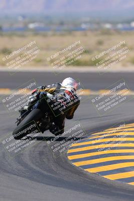 media/Oct-08-2022-SoCal Trackdays (Sat) [[1fc3beec89]]/Turn 11 Backside (1145am)/